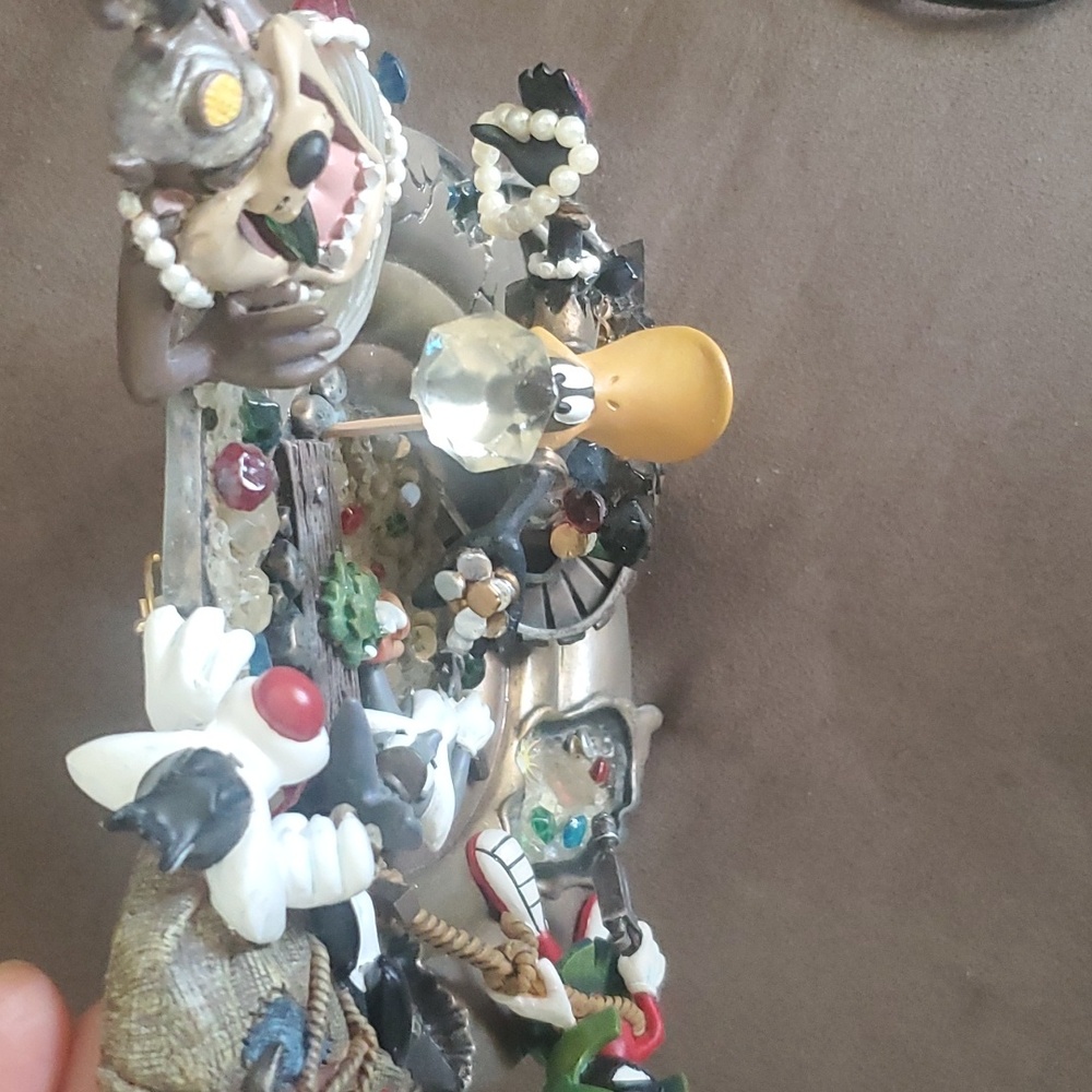 !! LOONEY TUNES ROUND!! - Picture 8 of 8